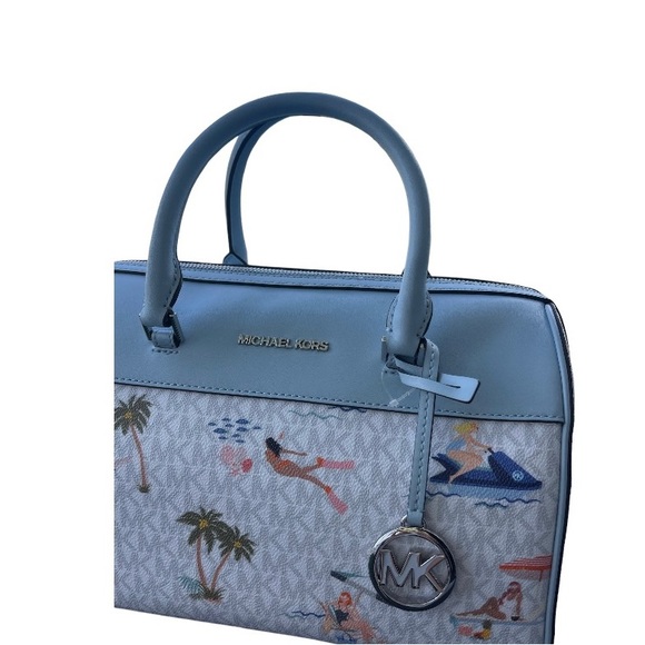 Michael Kors Jet Set Girls Light Blue & white print logo - Picture 9 of 11